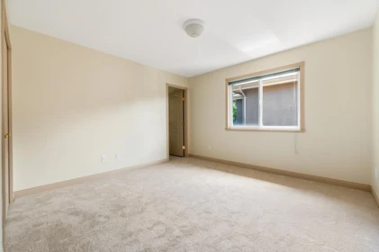 Hallway Photo of 9460 Gormond Road, Richmond, BC