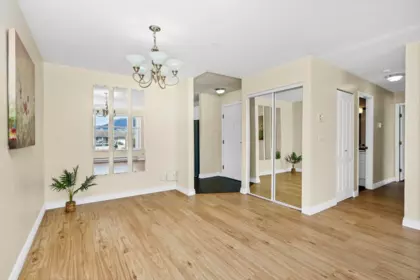 Breakfast Nook Photo of 404 2340 Hawthorne Avenue, Port Coquitlam, BC