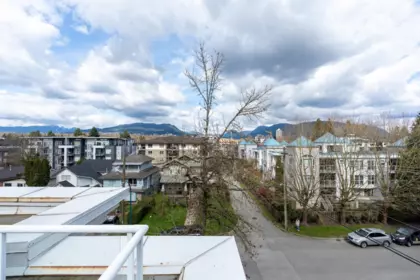 Hot Tub / Spa Photo of 404 2340 Hawthorne Avenue, Port Coquitlam, BC