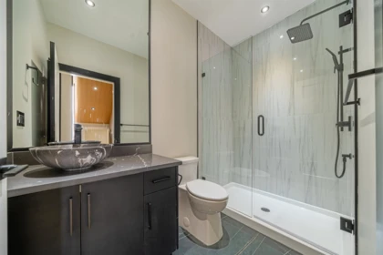 Hot Tub / Spa Photo of 214 W 24th Street, North Vancouver, BC