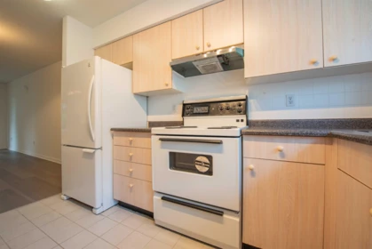 Breakfast Nook Photo of 202 3683 Wellington Avenue, Vancouver, BC