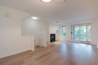 Kitchen Photo of 202 3683 Wellington Avenue, Vancouver, BC