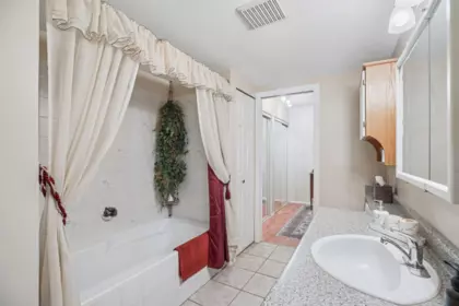 Mudroom Photo of 402 11726 225 Street, Maple Ridge, BC