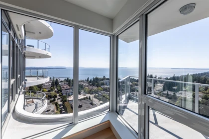 1606 1475 Foster Street, White Rock, BC, White Rock — Apartment/Condo for sale