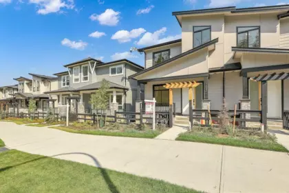 7682 196 Street, Langley, BC, Langley — Half Duplex for sale
