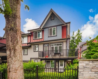 24 6929 142 Street, Surrey, BC, Surrey — Townhouse for sale