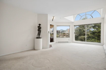 Breakfast Nook Photo of 412 525 Wheelhouse Square, Vancouver, BC