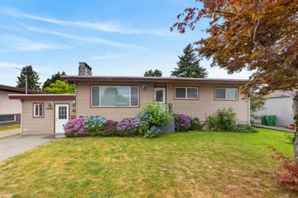 9485 Carleton Street, Chilliwack, BC, Chilliwack — Single Family Residence for sale
