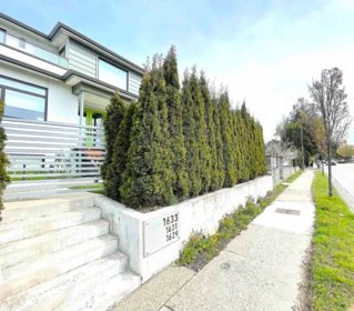 1633 SE Marine Drive, Vancouver, BC, Vancouver — Single Family Residence for sale