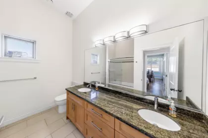 Kitchen Photo of 1225 Hazelton Street, Vancouver, BC