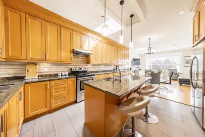 Office / Den Photo of 1225 Hazelton Street, Vancouver, BC