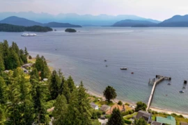 1800 North Road, Gibsons, BC