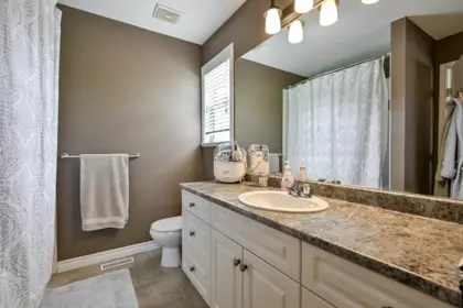 Mudroom Photo of 32652 Tunbridge Avenue, Mission, BC