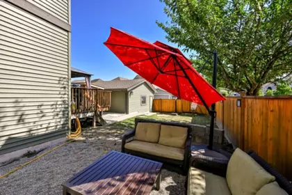 Outdoor Kitchen Photo of 32652 Tunbridge Avenue, Mission, BC