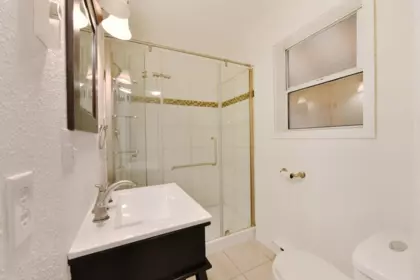 Primary Bathroom Photo of 15011 Root Roundabout Road, Sunshine Valley, BC