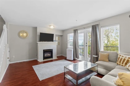 22 205 Lebleu Street, Coquitlam, BC, Coquitlam — Apartment/Condo for sale