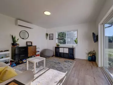 Mudroom Photo of 813 O'shea Road, Gibsons, BC
