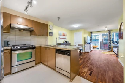 330 9500 Odlin Road, Richmond, BC, Richmond — Apartment/Condo for sale