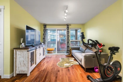 330 9500 Odlin Road, Richmond, BC, Richmond — Apartment/Condo for sale