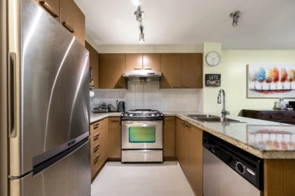 330 9500 Odlin Road, Richmond, BC, Richmond — Apartment/Condo for sale