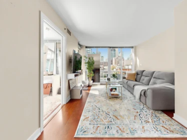Laundry Room Photo of 901 1055 Richards Street, Vancouver, BC