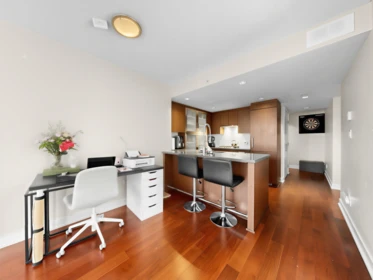 Loft / Bonus Room Photo of 901 1055 Richards Street, Vancouver, BC