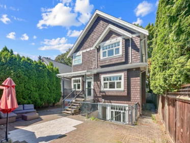 Garden / Landscaping Photo of 3976 W 19th Avenue, Vancouver, BC