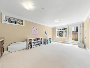Hallway Photo of 3976 W 19th Avenue, Vancouver, BC