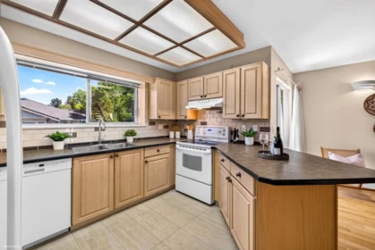 Kitchen Island Photo of 132 6875 121 Street, Surrey, BC