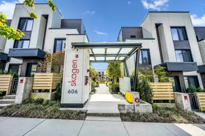 Community Amenities Photo (Clubhouse) of 404 606 Foster Avenue, Coquitlam, BC