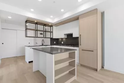 302 2268 E Broadway, Vancouver, BC, Vancouver — Apartment/Condo for sale