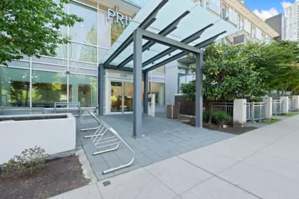 3003 13438 Central Avenue, Surrey, BC, Surrey — Apartment/Condo for sale