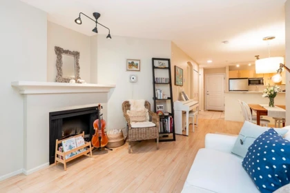 111 7330 Salisbury Avenue, Burnaby, BC, Burnaby — Apartment/Condo for sale