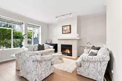 Kitchen Photo of 49 15037 58 Avenue, Surrey, BC