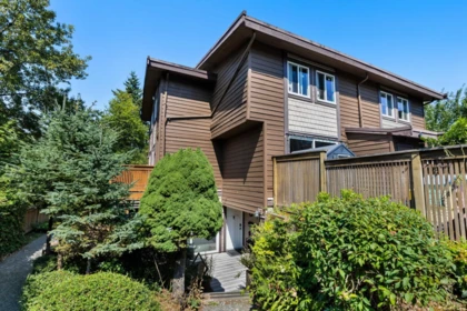 2 302 Highland Way, Port Moody, BC, Port Moody — Townhouse for sale