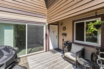 2 302 Highland Way, Port Moody, BC, Port Moody — Townhouse for sale