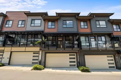 15 20150 81 Avenue, Langley, BC, Langley — Townhouse for sale