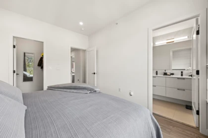 Guest Bathroom Photo of 15 20150 81 Avenue, Langley, BC