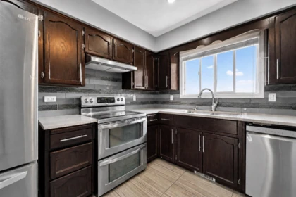 Pantry Photo of 32478 Qualicum Place, Abbotsford, BC