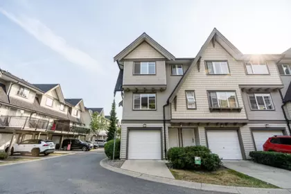 24 15871 85 Avenue, Surrey, BC, Surrey — Townhouse for sale