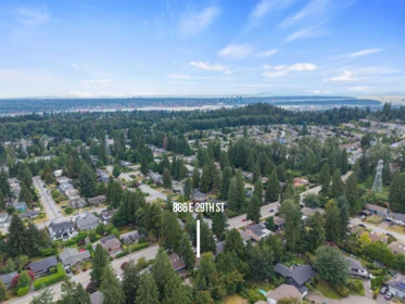 886 E 29th Street, North Vancouver, BC, North Vancouver — Single Family Residence for sale