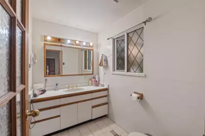 Powder Room Photo of 886 E 29th Street, North Vancouver, BC