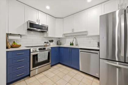 Breakfast Nook Photo of 411 2059 Chesterfield Avenue, North Vancouver, BC