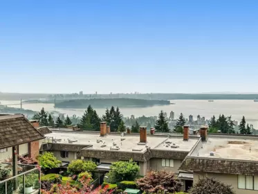 31 2216 Folkestone Way, West Vancouver, BC, West Vancouver — Townhouse for sale