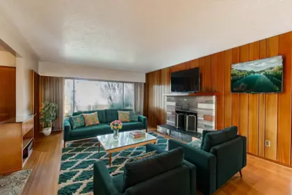 Kitchen Photo of 5240 East Boulevard, Vancouver, BC