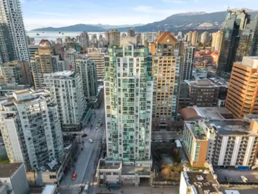Community Amenities Photo (Clubhouse) of 2401 1188 Howe Street, Vancouver, BC