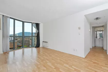 Dining Area Photo of 2401 1188 Howe Street, Vancouver, BC