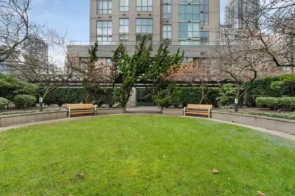 Outdoor Kitchen Photo of 2401 1188 Howe Street, Vancouver, BC