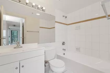 Powder Room Photo of 2401 1188 Howe Street, Vancouver, BC