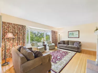 8091 Bradley Avenue, Burnaby, BC, Burnaby — Single Family Residence for sale
